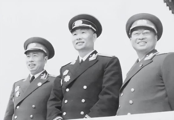 他原本拟评大将，为何降为开国上将？